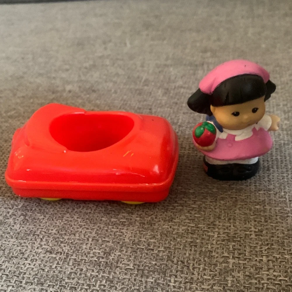 Fisher-Price Little People Assorted Figures Vegetable Stand Car Toy Chest Bird
